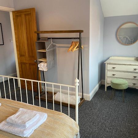 Lovely Coach House With Free Parking Cardiff Extérieur photo