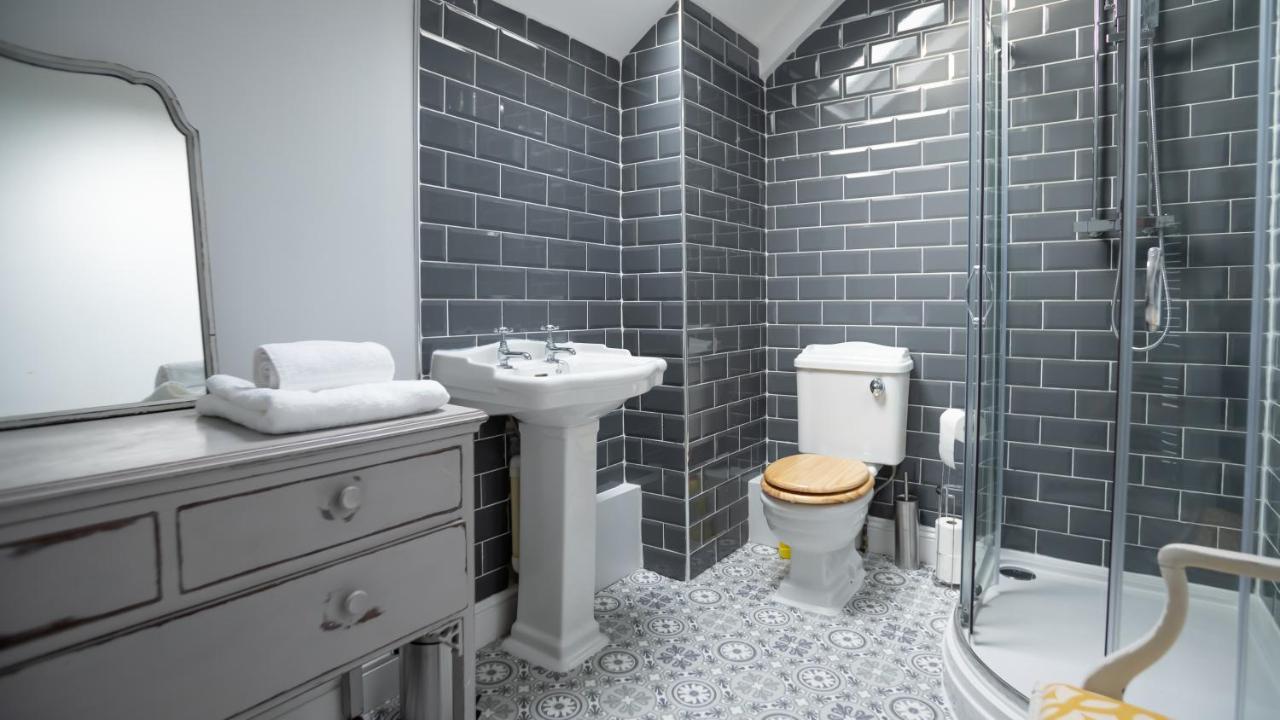 Lovely Coach House With Free Parking Cardiff Extérieur photo