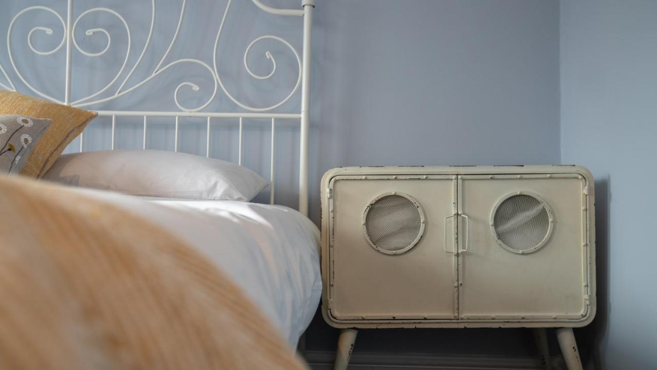 Lovely Coach House With Free Parking Cardiff Extérieur photo